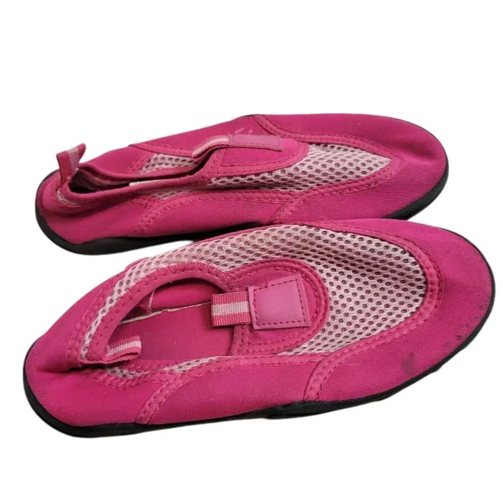 Water shoes 2/3